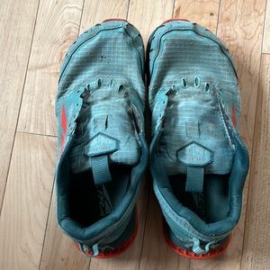 Altra Lone Peak 6 Womens size 7.5